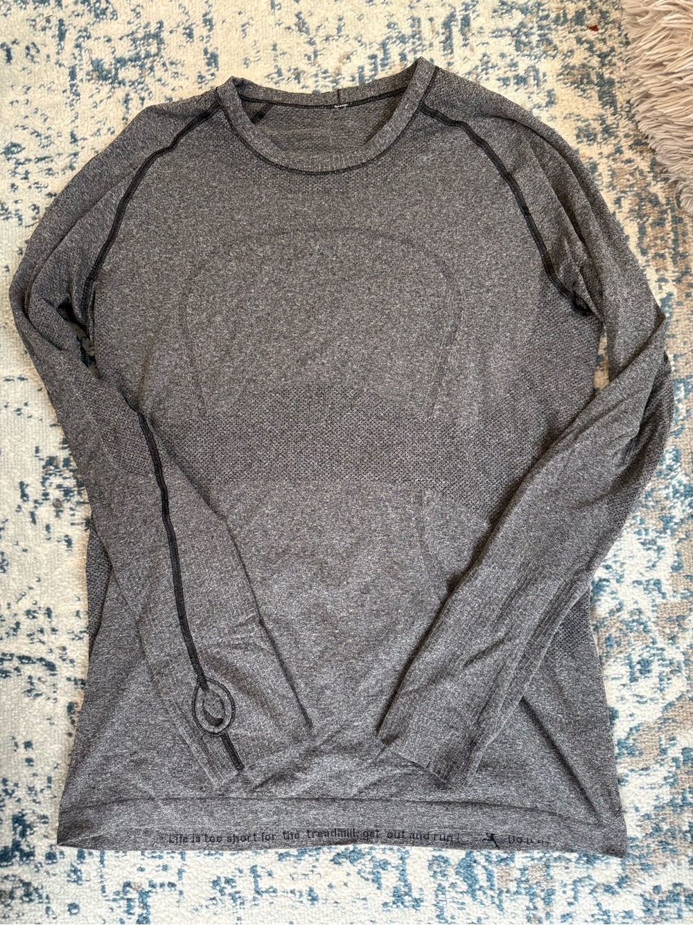 Lululemon swiftly tech long sleeve shirt
